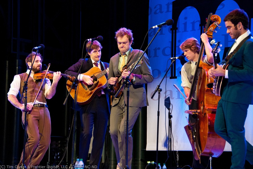 Punch Brothers live © Tim Carter 2011 / https://www.flickr.com/photos/streamingmeemee/6269715672/