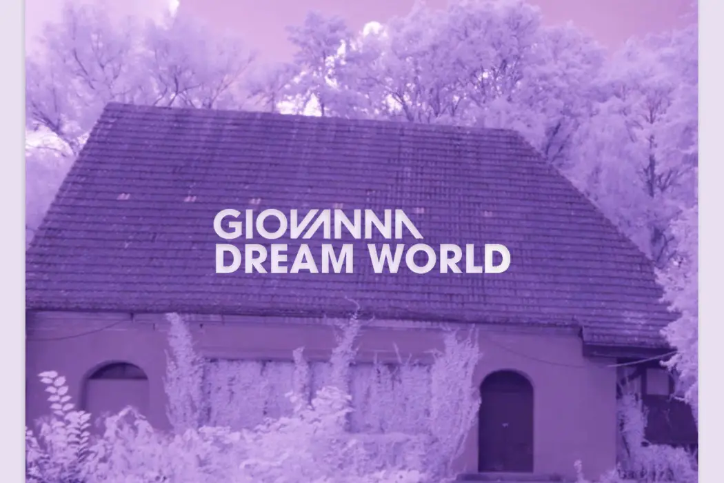 Dream World - Giovanna