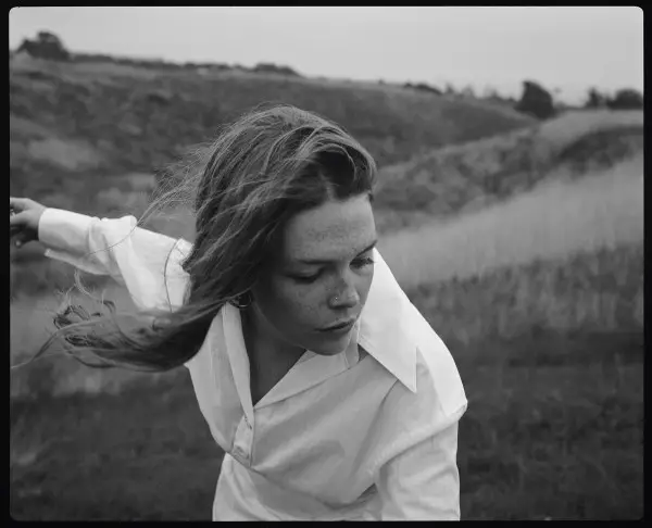 Maggie Rogers Returns With Poetically Tangible "Love You For A Long ...