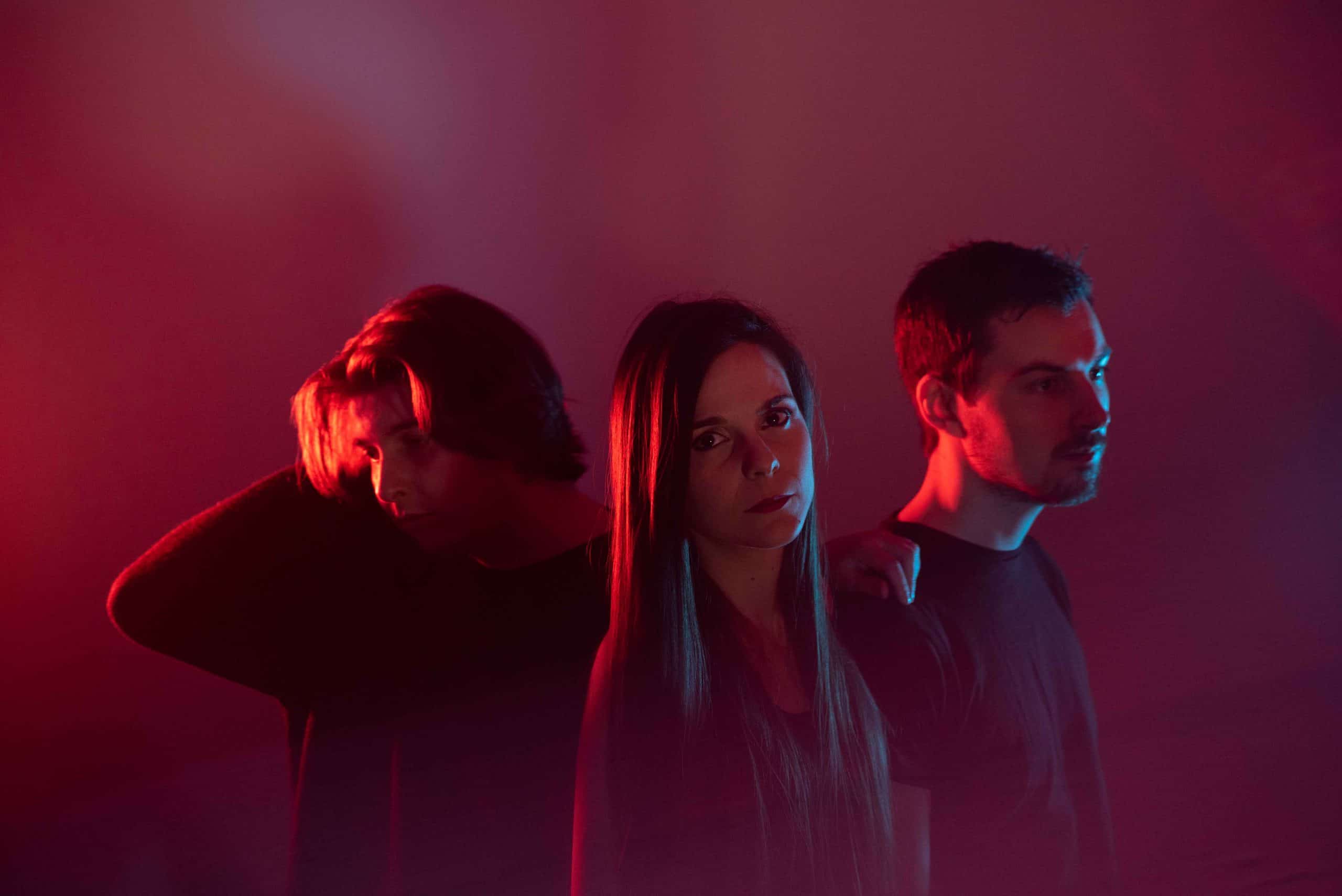 Premiere: UK Trio Twist Helix's Unapologetic “Louder” Is a Call for ...